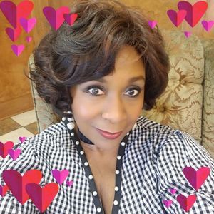 Meet your Posher, Linda